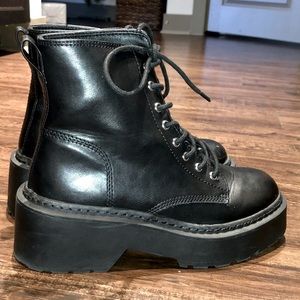 Steve Madden Slasher Boots